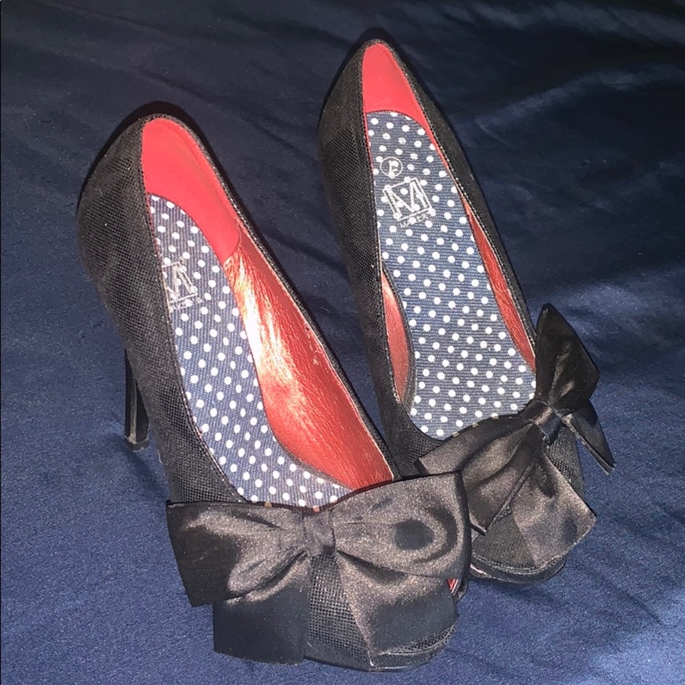 Maker’s Black Bow Open Toe High Heels
